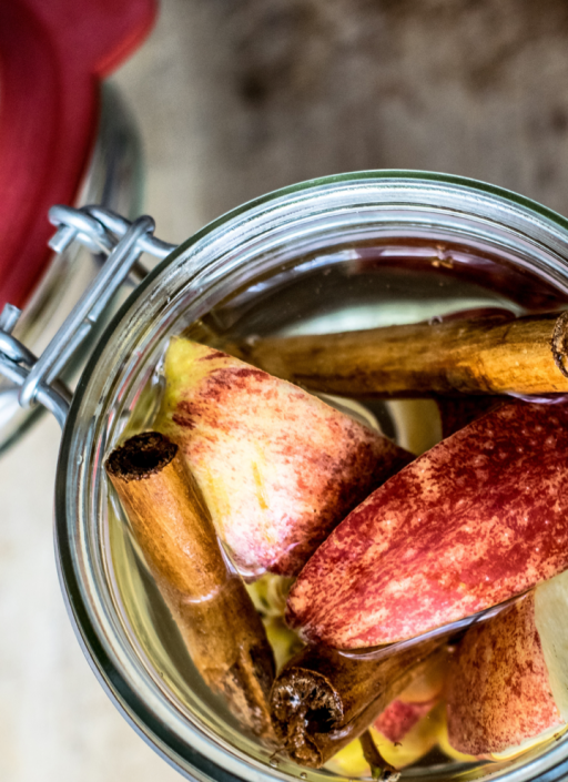 Apfel-Zimt Kompott in einem GLas